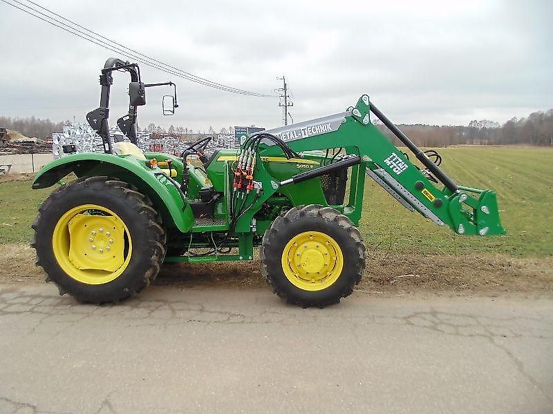 Metal-Technik Frontlader MTS700 Case John Deere New Holland Kubot Solis bzw.