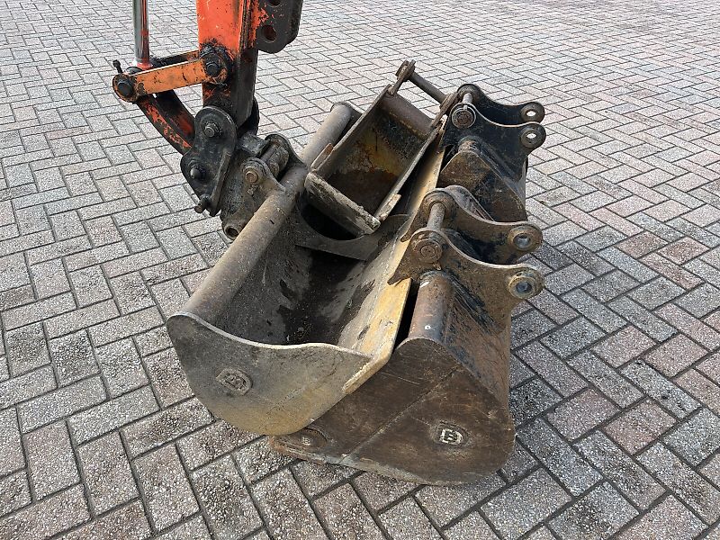 Kubota U25-3A