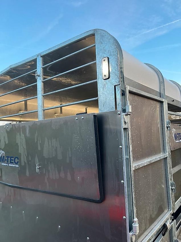 M-Tec Viehtransporter Viehanhänger Viehwagen Tridem Made in Irland