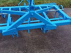 Lemken Lemken ?Korund 2m Saatbeetkombination mit Stabwalze 250mm 11Kultivatorzinken geschraubt Tiefeneinstellung über Drehspindel der Krümlerwalze