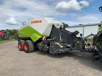 Claas QUADRANT 3300