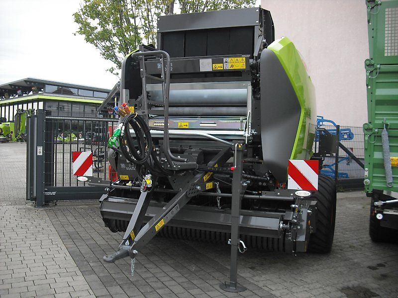 Claas Variant 585 RC Pro