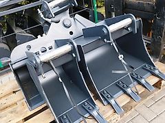 Baggerzubehör MS-01: Hydraulischer Grabenräumlöffel mit 2 Tieflöffeln