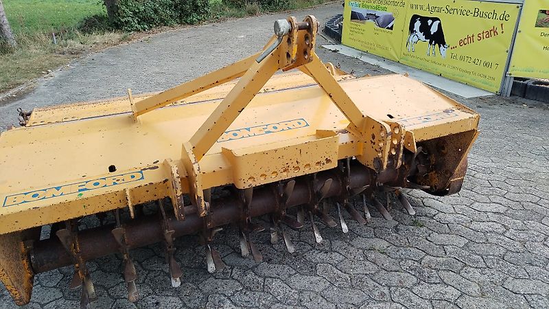 Bomford Bomford DYNA Drive 220, 260 & 300 Bodengetriebene Fräse für Greening-Randstreifen mit Pneumatikstreuer zur Einsaat Gülleeinarbeitung Reihenpflege in Sonderkulturen