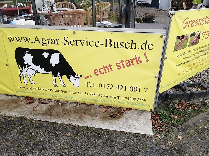 Bomford Bomford DYNA Drive 220, 260 & 300 Bodengetriebene Fräse für Greening-Randstreifen mit Pneumatikstreuer zur Einsaat Gülleeinarbeitung Reihenpflege in Sonderkulturen