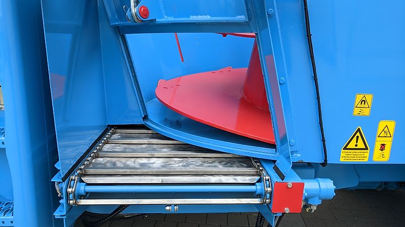 Himel Fräsmischwagen Selbstfahrer SFVV 16m³