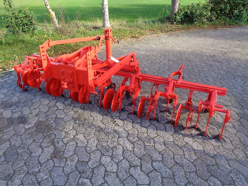 Rau 6 reihige Fronthacke mit Hubgerüst für Schlepper ohne Fronthydraulik mit Hohlscheiben zur Kulturschonung ideal für Hinterradschlepper mit engen Wendekreis keine Schmotzer Fronthacke