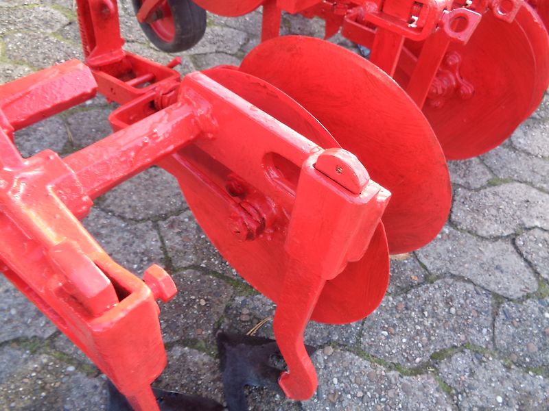 Rau 6 reihige Fronthacke mit Hubgerüst für Schlepper ohne Fronthydraulik mit Hohlscheiben zur Kulturschonung ideal für Hinterradschlepper mit engen Wendekreis keine Schmotzer Fronthacke