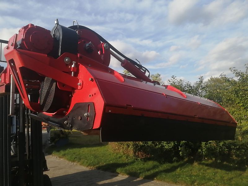 Tehnos Thenos Seitentmulcher Tehnos MB Profi LW220R Arbeitsbreite 220cm Gewicht 1042kg Seitenverschiebung 140cm 55 Grad in Gräben & 90 Grad für Wegeränder