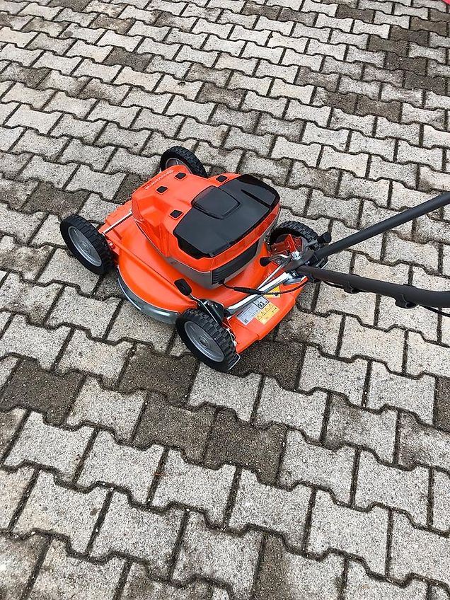 Husqvarna Mulchmäher LB 548i