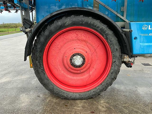 Lemken Albatros 9/4000