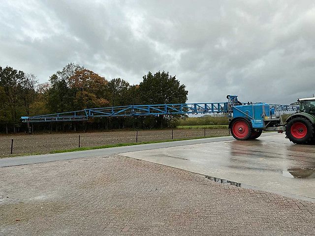 Lemken Albatros 9/4000