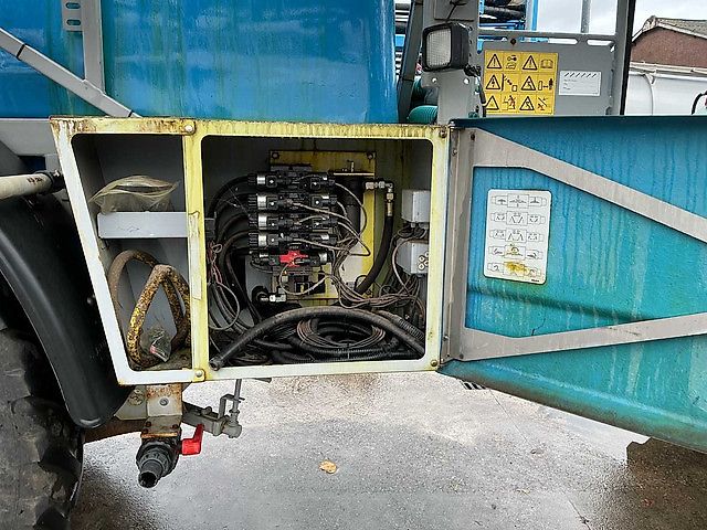 Lemken Albatros 9/4000