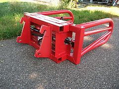 Hofstede vierkante balenklem balen pakken klem met model Giant Weidemann of euro aankoppeling