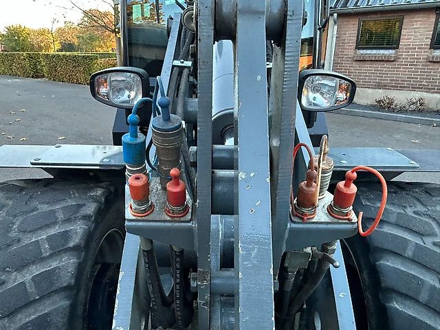 Giant V5003 X-tra HD