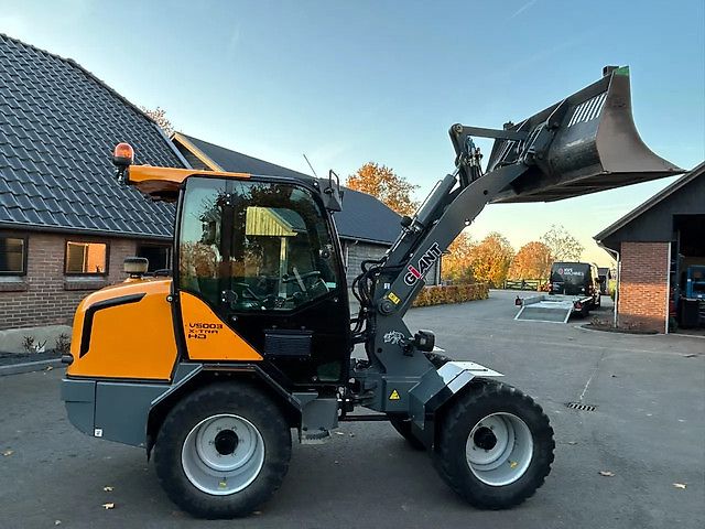 Giant V5003 X-tra HD