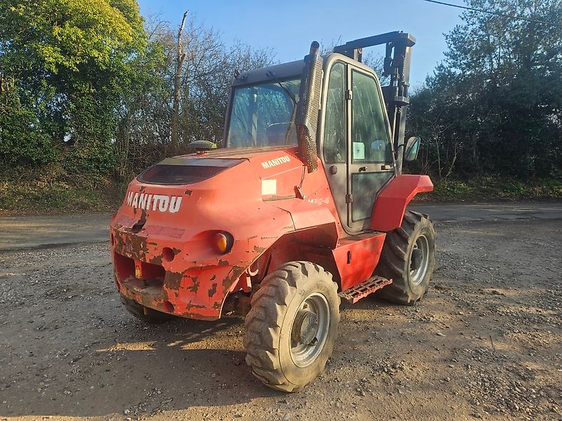 Manitou M30-4 Rough Terrain Forklift