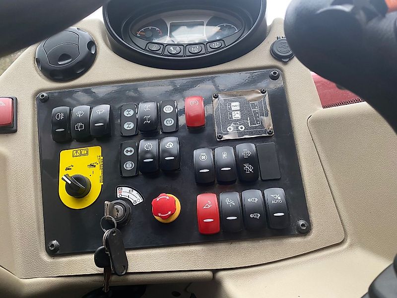 Massey Ferguson TH8043