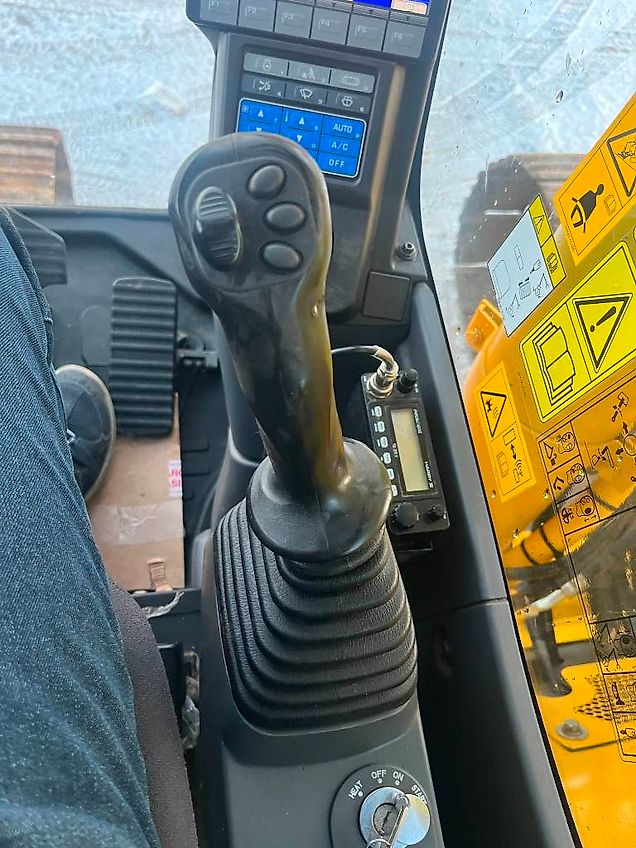 Komatsu PC 228 USLC-11