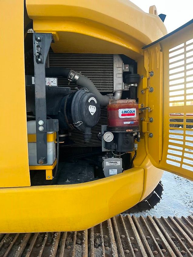 Komatsu PC 228 USLC-11