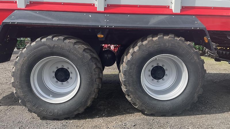 Pöttinger JUMBO 8450 DB