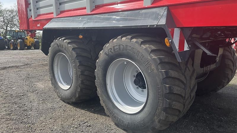 Pöttinger JUMBO 8450 DB