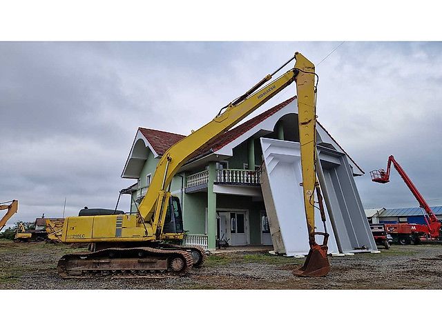 Komatsu PC 210 LC