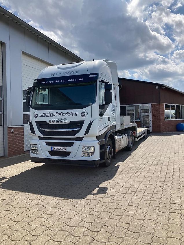 Iveco Sattelzugmaschine/LKW Iveco Stralis 460E6 mit Tieflader