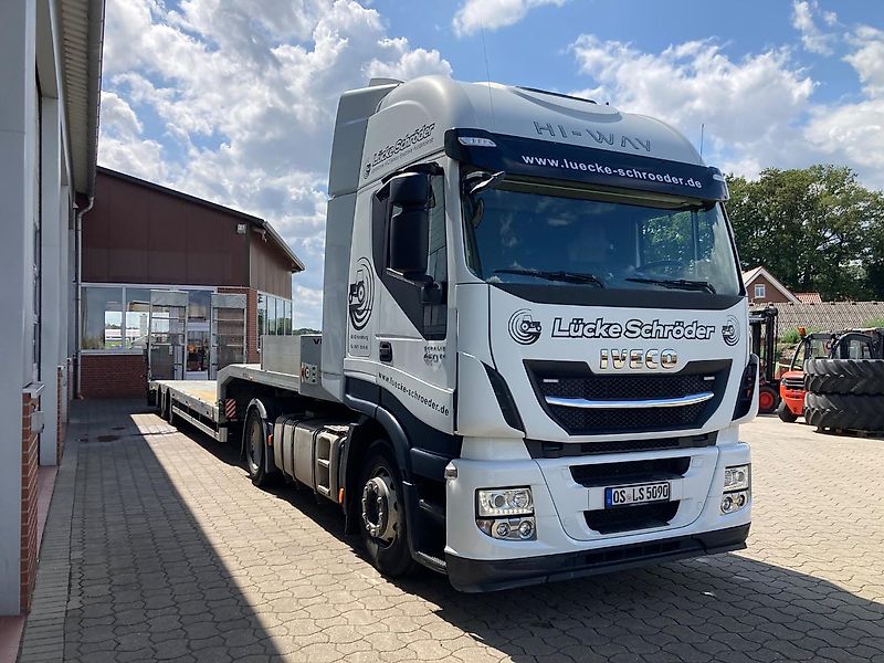 Iveco Sattelzugmaschine/LKW Iveco Stralis 460E6 mit Tieflader