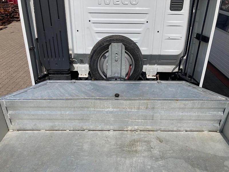 Iveco Sattelzugmaschine/LKW Iveco Stralis 460E6 mit Tieflader