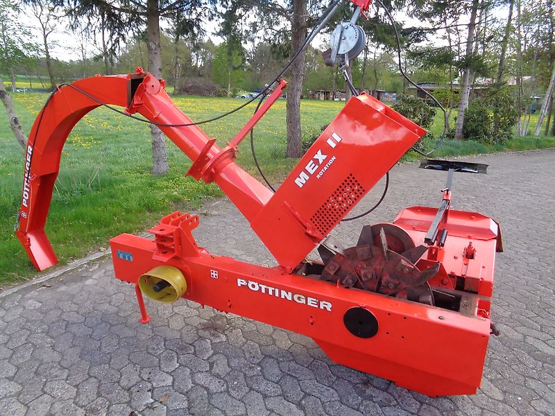 Pöttinger Modell MEX 2Rotation TYP MH430 Pötinger Maishäcksler Einreihiger Anbaumaishäcksler Zapfwellendurchtrieb Anhängerkupplung Turmdrehung&Auswurfkrümmer über Bowdenzug