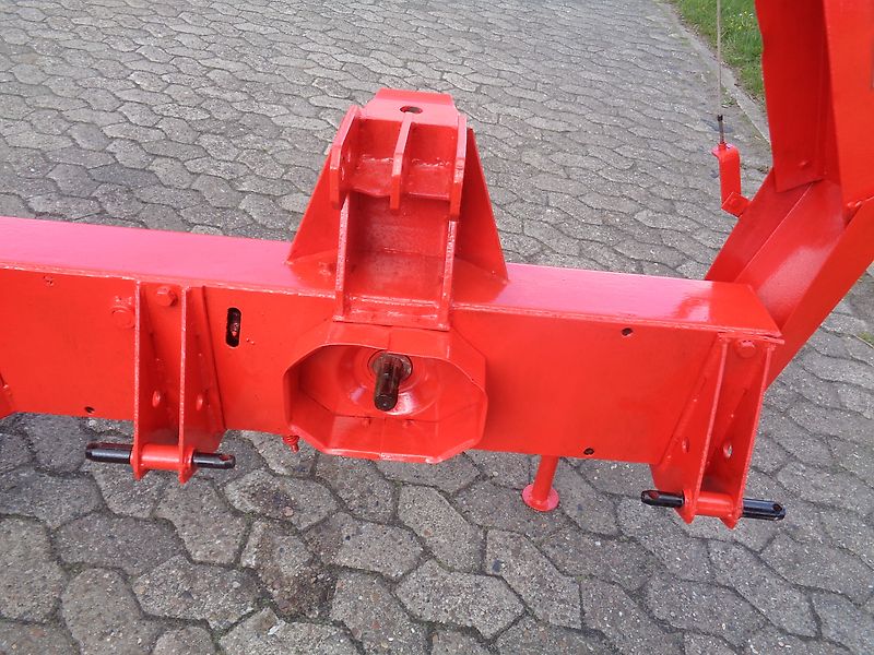 Pöttinger Modell MEX 2Rotation TYP MH430 Pötinger Maishäcksler Einreihiger Anbaumaishäcksler Zapfwellendurchtrieb Anhängerkupplung Turmdrehung&Auswurfkrümmer über Bowdenzug