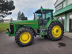 John Deere 8400