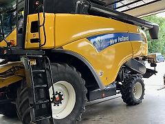 New Holland CX8040