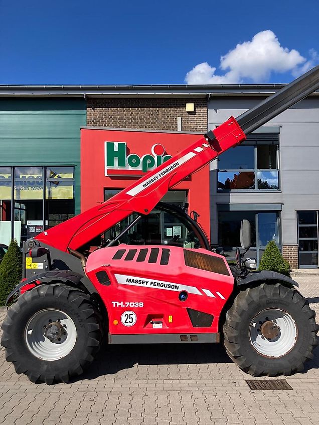 Massey Ferguson TH.7038