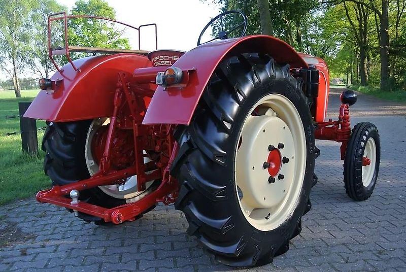 Porsche P122 Hofherr Schrantz