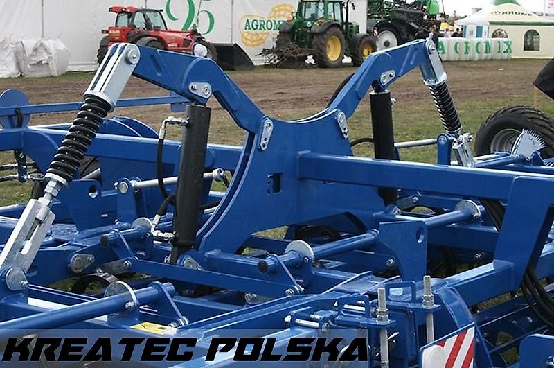 Rolmako Saatbettkombination kompakt / Kompaktgrubber U 684 PRO mit Zinken SU, halb-aufgehängte Version, Breiten von 2,5 m bis 6 m