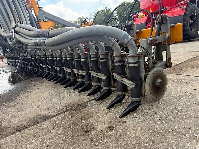 Veenhuis Euroject 3000 8.70 Bemester NETTE MACHINE!