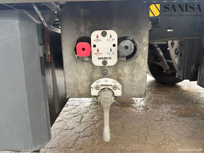 Mercedes-Benz Atego 824 mit Anhänger für 3 PKW/ Seilwinde/Funk