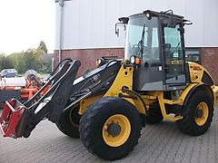 New Holland W80 BTC