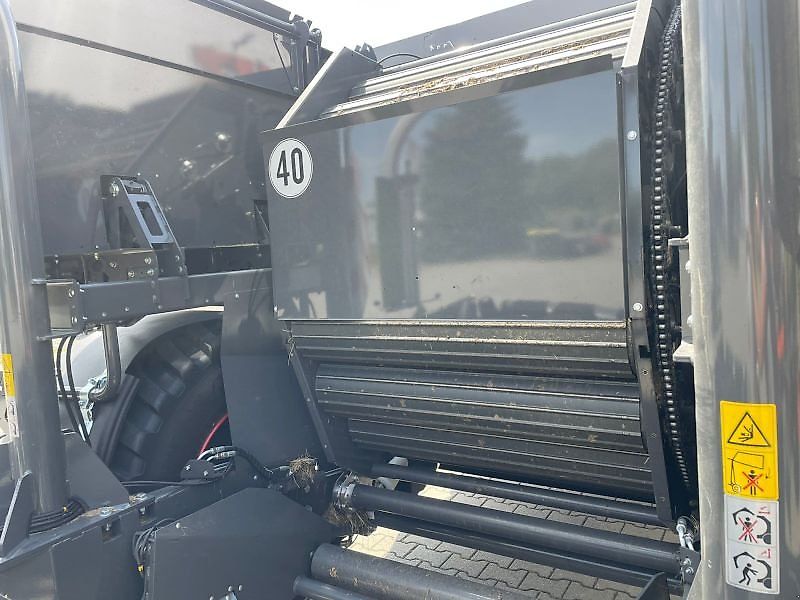 Claas ROLLANT 630 RC UNIWRAP