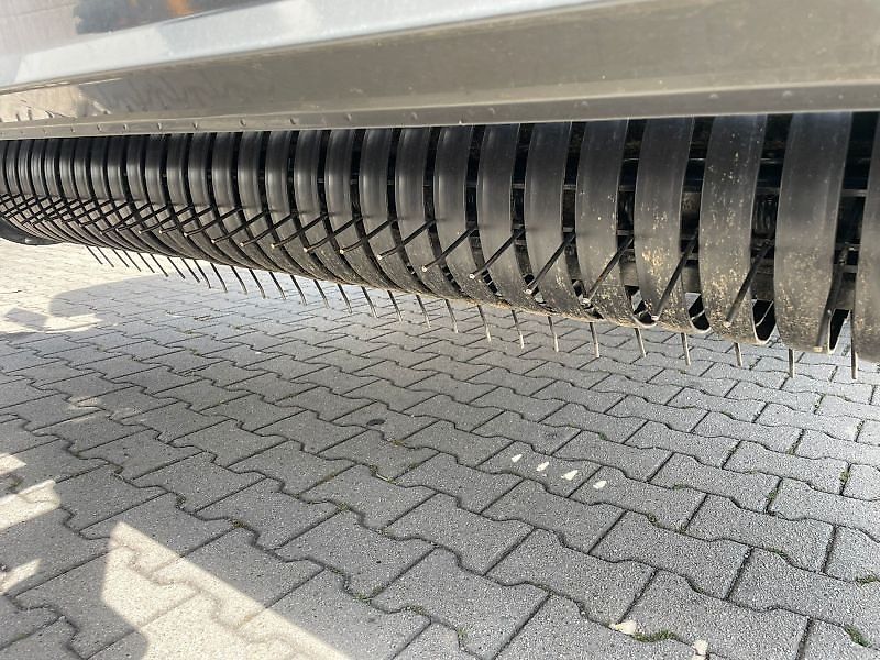 Claas ROLLANT 630 RC UNIWRAP