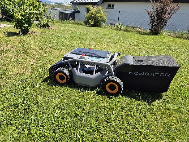 MOWRATOR S1 Mähroboter Böschungsmäher Hangmäher