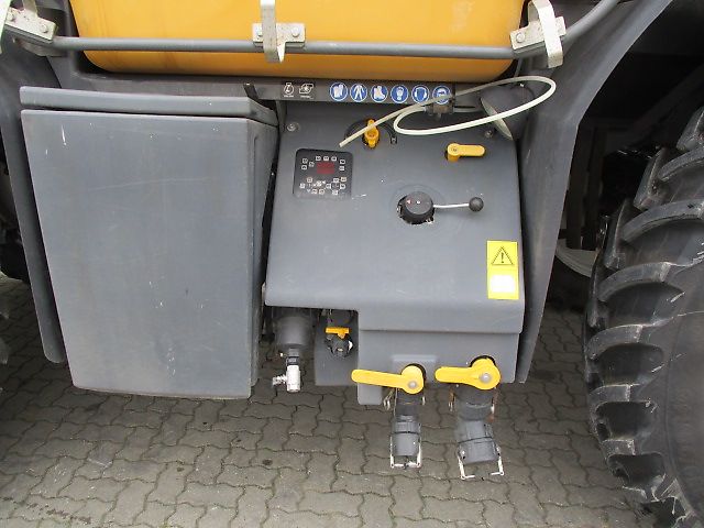 Challenger Rogator 655 B