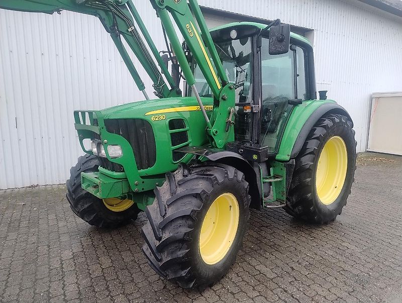 John Deere 6230