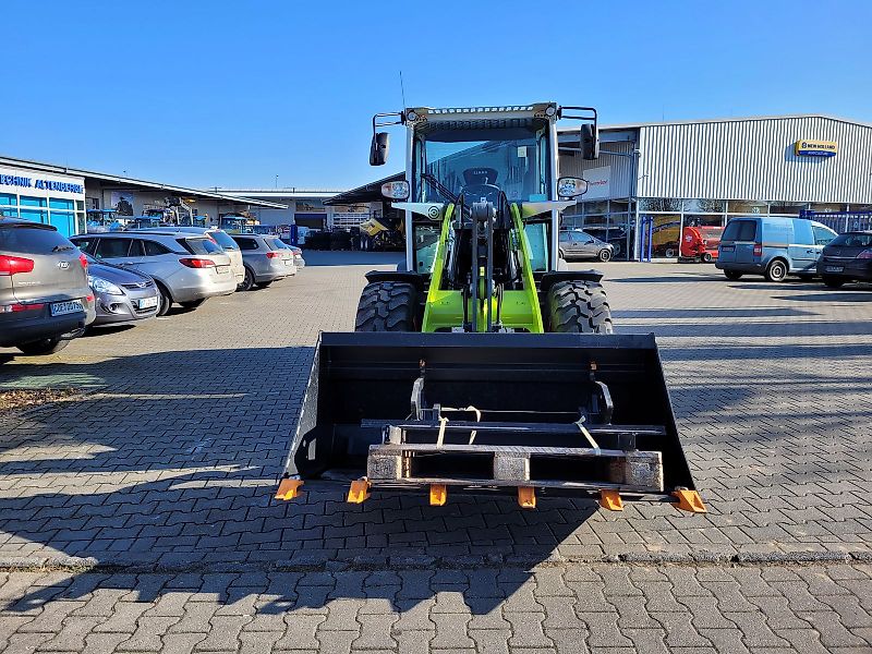 Claas Torion 530