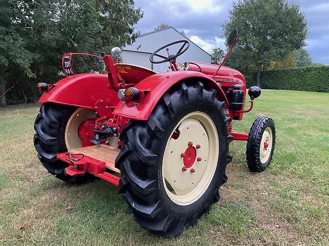 Porsche Diesel Junior 109