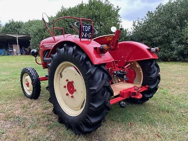 Porsche Diesel Junior 109