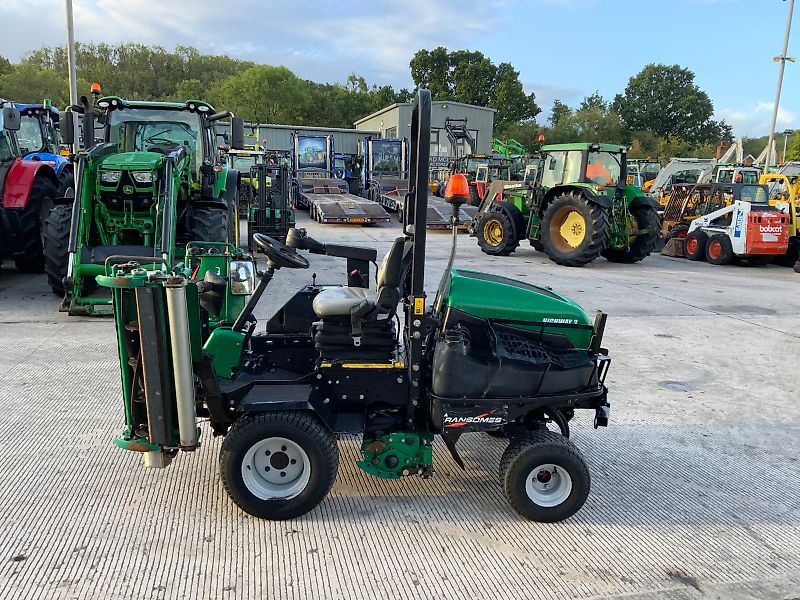 Ransomes Highway 3 Triple Mower 4WD (ST24328)