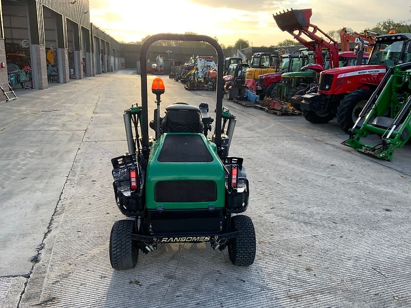 Ransomes Highway 3 Triple Mower 4WD (ST24328)